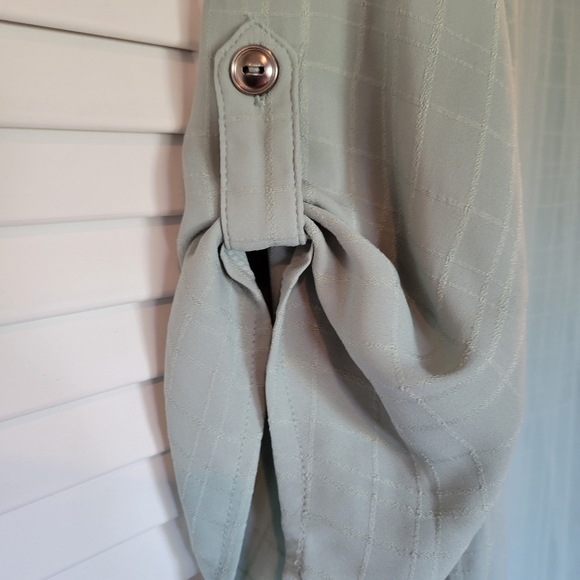 Maurices brand mint green blouse - Picture 2 of 3